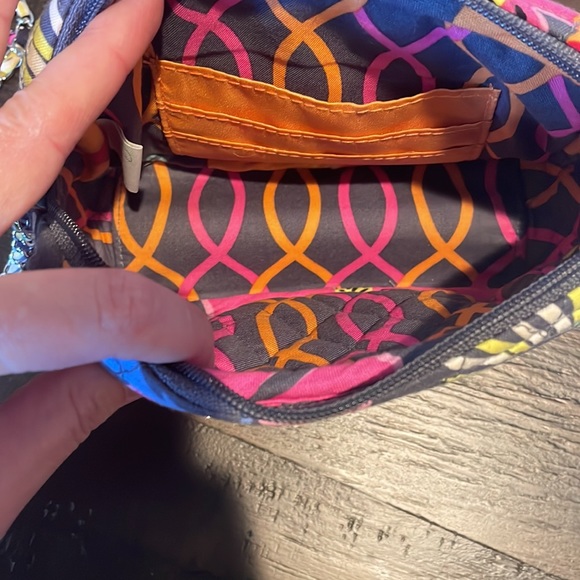 Vera Bradley mini crossbody - Picture 3 of 4